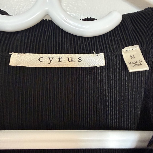 Cyrus Ribbed Button Up Blouse - Picture 3 of 4